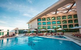 Moevenpick Grand Al Bustan